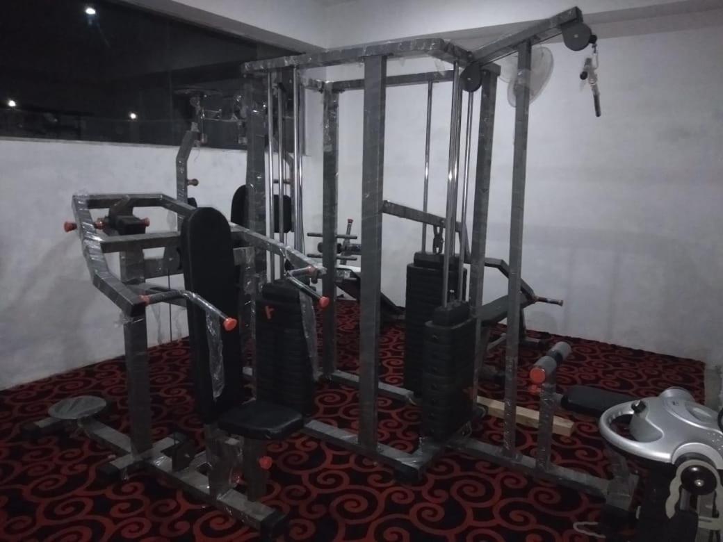 Hotel Neelam Moga Ludhijána Kültér fotó